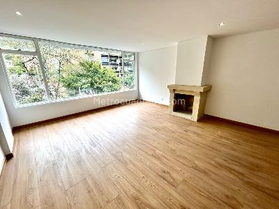Apartamento de 2 alcobas en venta en Chico Reservado, Bogotá, 95 m² · foto 3 de 20