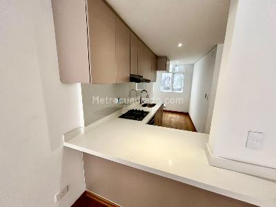 Apartamento de 2 alcobas en venta en Chico Reservado, Bogotá, 95 m² · foto 4 de 20