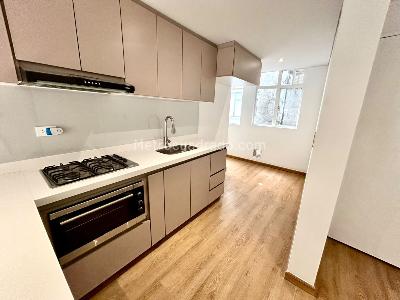 Apartamento de 2 alcobas en venta en Chico Reservado, Bogotá, 95 m² · foto 8 de 20