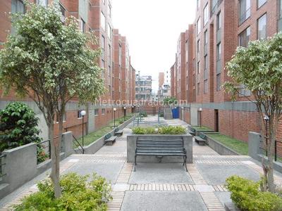 Apartamento de 3 alcobas en venta en Provivienda Oriental, Bogotá, 63 m² · foto 16 de 19