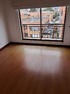 Apartamento de 3 alcobas en venta en Los Cedritos, Bogotá, 96 m² · foto 18 de 19
