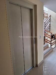 Apartamento de 3 alcobas en venta en Los Cedritos, Bogotá, 96 m² · foto 3 de 19