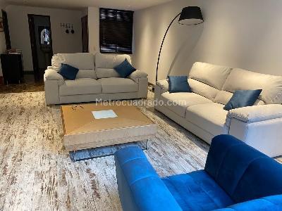 Casa de 5 alcobas en venta en Gratamira, Bogotá, 286 m² · foto 2 de 9