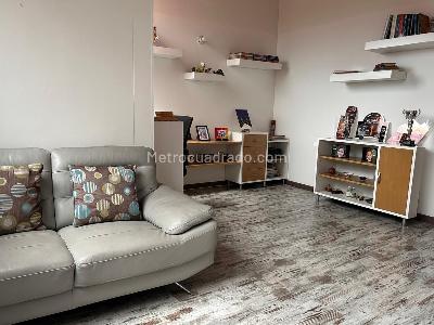 Casa de 5 alcobas en venta en Gratamira, Bogotá, 286 m² · foto 3 de 9