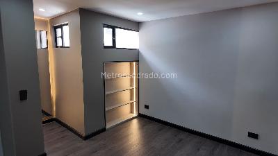 Apartamento de 2 alcobas en venta en Santa Barbara Central, Bogotá, 141 m² · foto 9 de 20