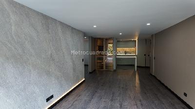 Apartamento de 2 alcobas en venta en Santa Barbara Central, Bogotá, 141 m² · foto 13 de 20