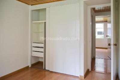 Apartamento de 3 alcobas en venta en Barrancas, Bogotá, 64 m² · foto 4 de 16