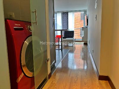 Apartamento de 1 alcoba en venta en Santa Barbara Occidental, Bogotá, 37 m² · foto 2 de 10