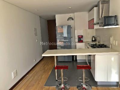 Apartamento de 1 alcoba en venta en Santa Barbara Occidental, Bogotá, 37 m² · foto 6 de 10