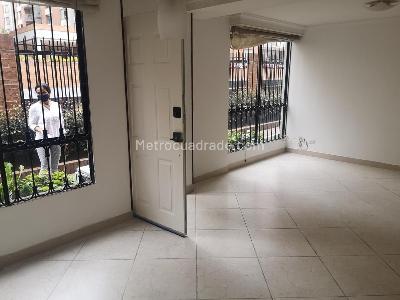 Casa de 3 alcobas en venta en La Colina Mazuren, Bogotá, 108 m² · foto 4 de 16