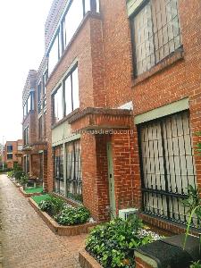 Casa de 3 alcobas en venta en La Colina Mazuren, Bogotá, 108 m² · foto 14 de 16