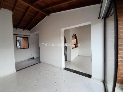 Apartamento de 4 alcobas en venta en Carlos E Restrepo, Medellín, 117 m² · foto 12 de 20