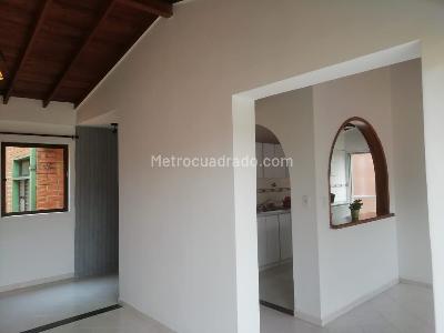 Apartamento de 4 alcobas en venta en Carlos E Restrepo, Medellín, 117 m² · foto 17 de 20