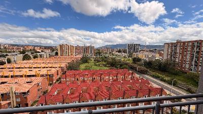 Apartamento de 2 alcobas en venta en Colina Campestre, Bogotá, 98 m² · foto 3 de 13