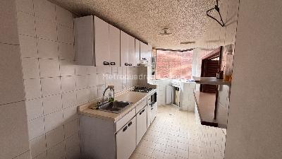 Apartamento de 3 alcobas en venta en Mazuren, Bogotá, 84 m² · foto 16 de 20