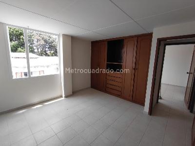 Apartamento de 3 alcobas en venta en Normandia Ii Sector, Bogotá, 72 m² · foto 7 de 10