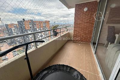 Apartamento de 3 alcobas en venta en Fontibon Villemar, Bogotá, 69 m² · foto 3 de 20