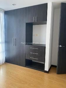 Apartamento de 3 alcobas en venta en Cedritos, Bogotá, 104 m² · foto 13 de 20