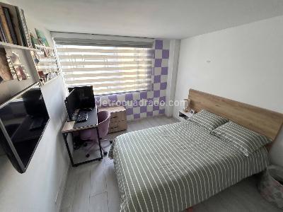 Apartamento de 3 alcobas en venta en Cedro Golf, Bogotá, 76 m² · foto 2 de 12