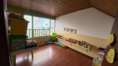 Casa de 5 alcobas en arriendo en Pontevedra, Bogotá, 345 m² · foto 9 de 16