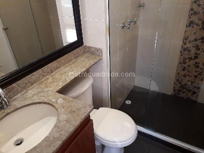 Apartamento de 4 alcobas en venta en El Poblado Castropol, Medellín, 94 m² · foto 15 de 18