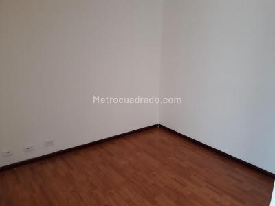 Apartamento de 4 alcobas en venta en El Poblado Castropol, Medellín, 94 m² · foto 4 de 18