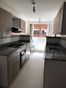 Apartamento de 4 alcobas en venta en El Poblado Castropol, Medellín, 94 m² · foto 6 de 18