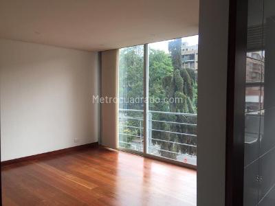 Apartamento de 1 alcoba en arriendo en Chico Norte, Bogotá, 60 m² · foto 3 de 20