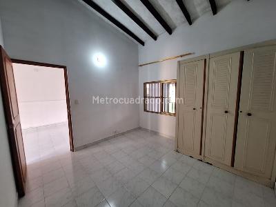 Apartamento de 2 alcobas en venta en Alfonso Lopez Iii Etapa, Cali, 75 m² · foto 6 de 15