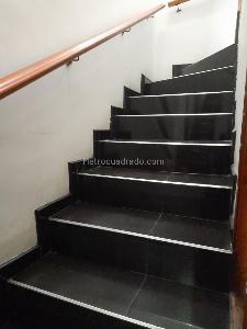 Casa de 5 alcobas en arriendo en La Cofradia Fontibon, Bogotá, 230 m² · foto 6 de 11
