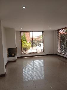 Casa de 4 alcobas en arriendo en Santa Bibiana, Chía, 221 m² · foto 9 de 15